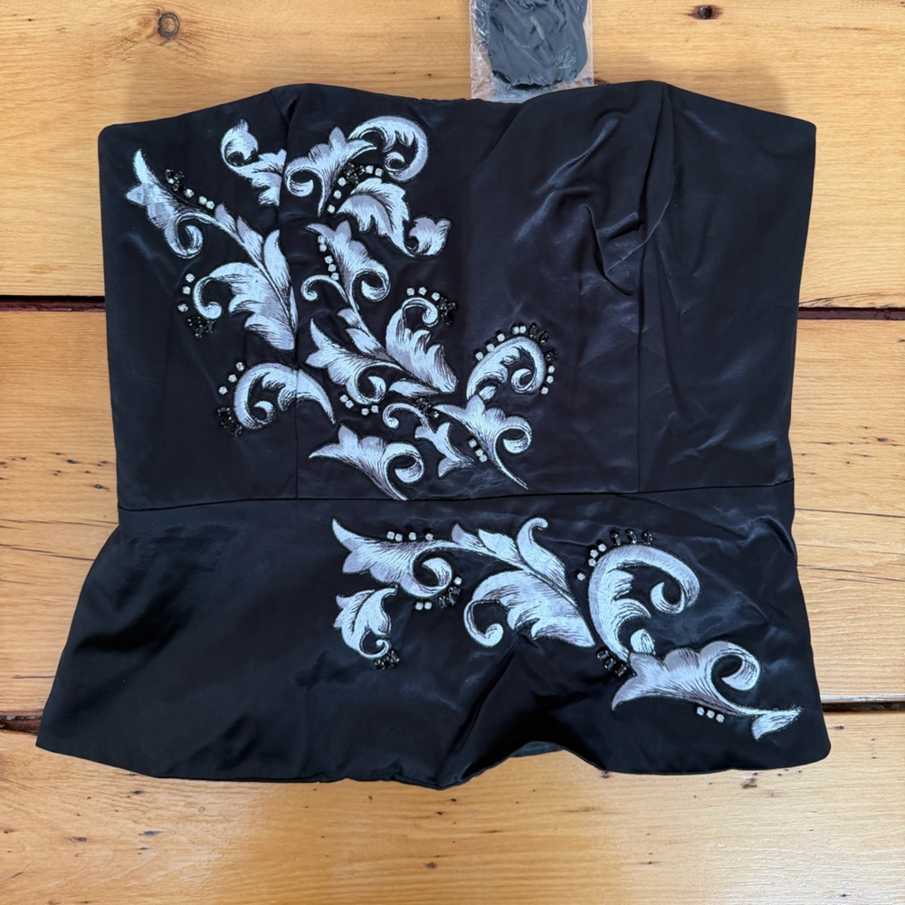 NEW White House Black Market Black and Silver Embroidered Blouse